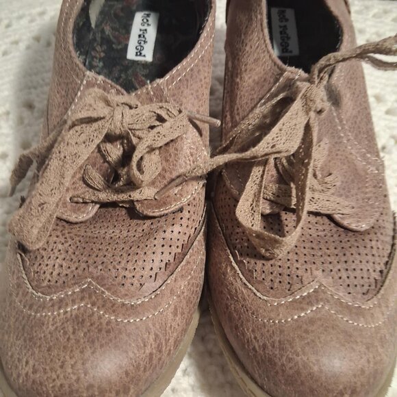 NOT RATED BRAND LADIES WEDGE SHOES-SIZE 9--NWOT - Picture 2 of 6